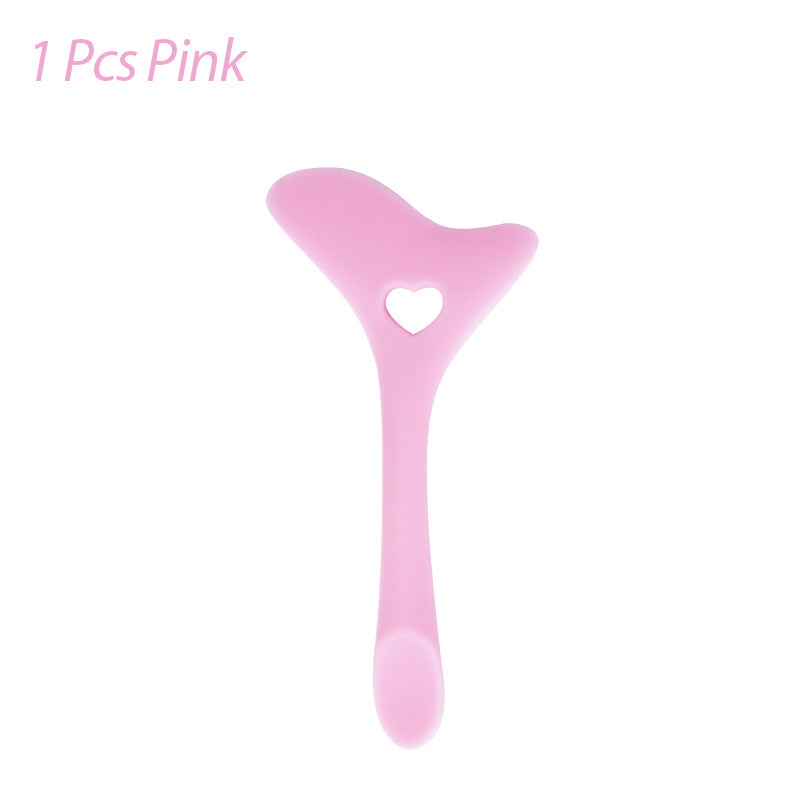 Perfect Winged Eyeliner Stencil for Effortless Makeup Application